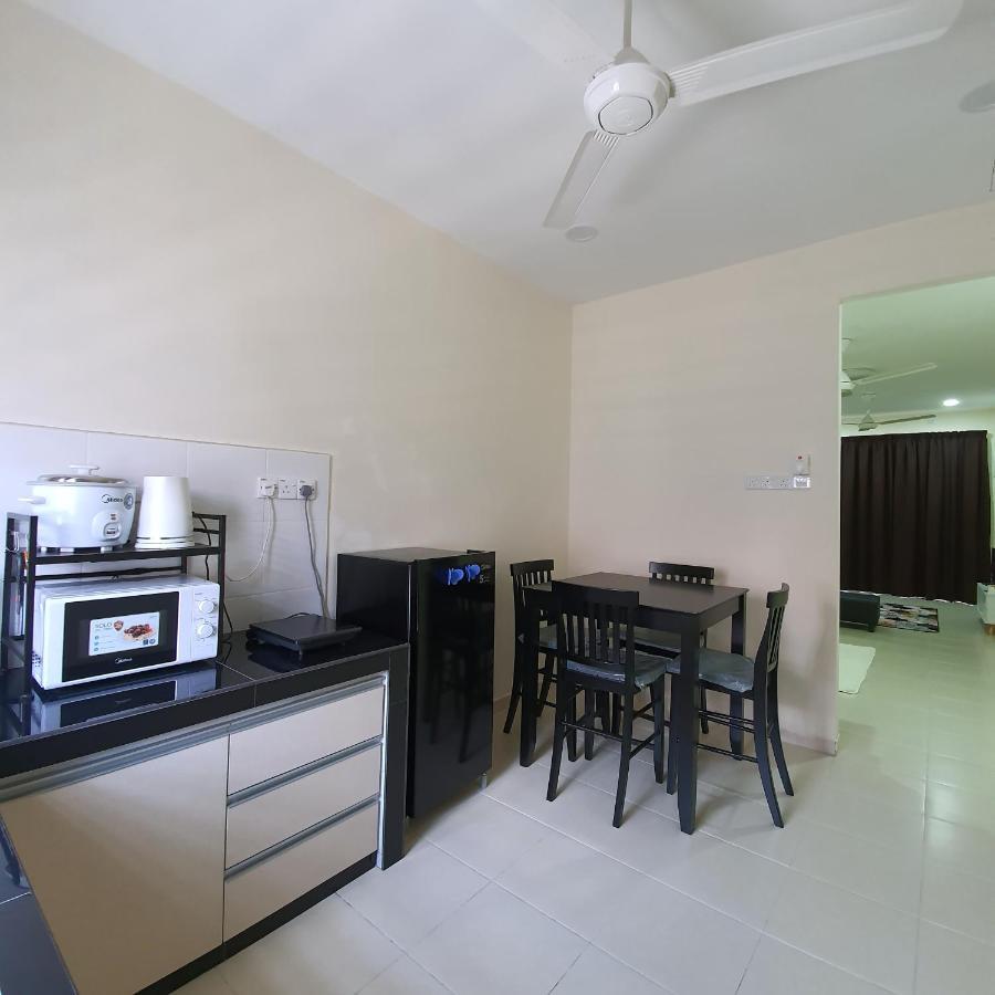Homestay By Naf Kuantan Esterno foto