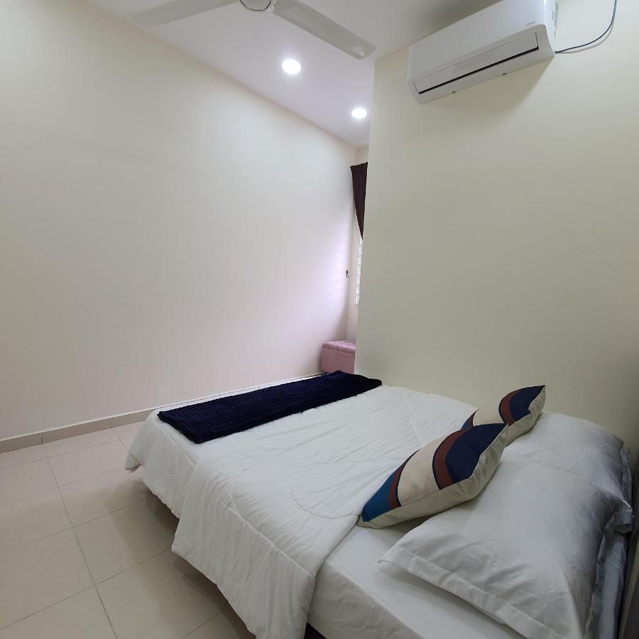 Homestay By Naf Kuantan Esterno foto